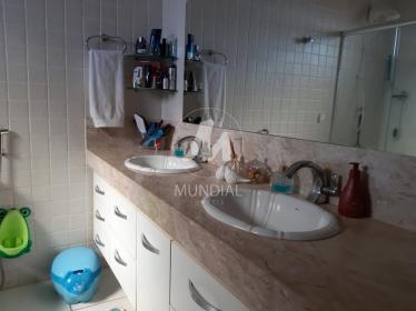 22 - Banheiro/lavabo