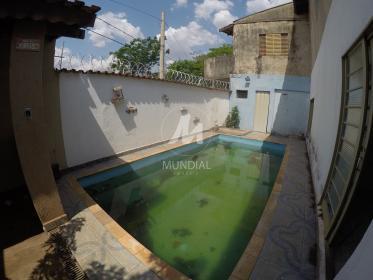 22 - Piscina