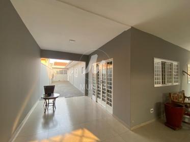 4 - Garagem/estacionamento
