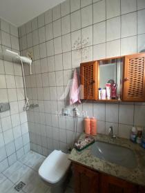 23 - Banheiro/lavabo