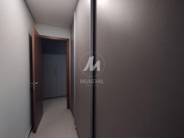 17 - Closet