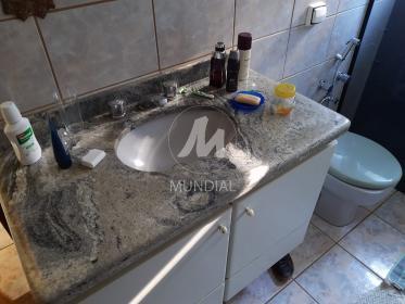 15 - Banheiro/lavabo