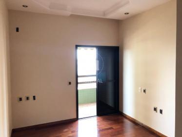 13 - Dormitorio