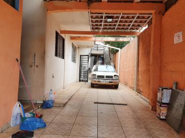 15 - Garagem/estacionamento