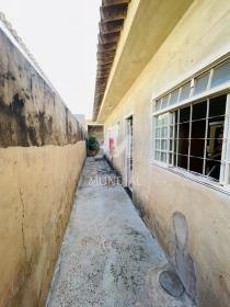 27 - Quintal/corredores