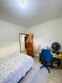 18 - Dormitorio