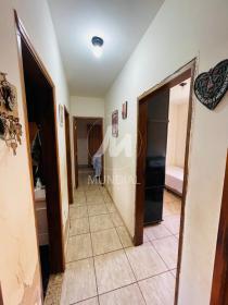 24 - hall interno