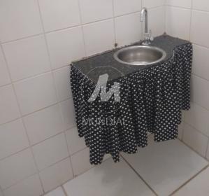 13 - Banheiro/lavabo