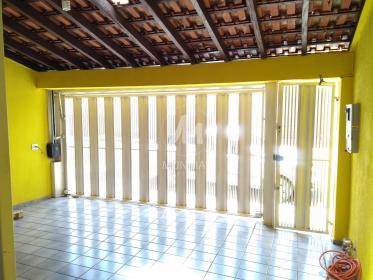 2 - Garagem/estacionamento