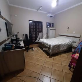 9 - Dormitorio