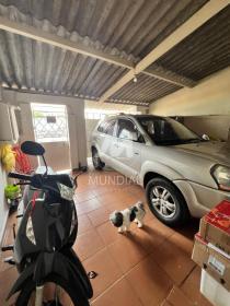 2 - Garagem/estacionamento