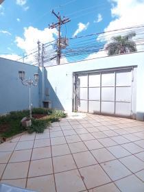 4 - Garagem/estacionamento