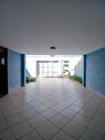 5 - Garagem/estacionamento