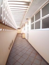24 - Quintal/corredores