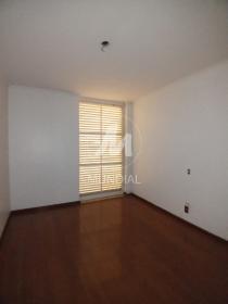 32 - Dormitorio