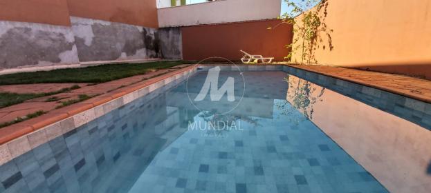 24 - Piscina