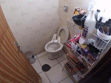 11 - Banheiro/lavabo