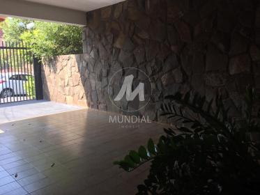 3 - Garagem/estacionamento