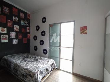 13 - Dormitorio