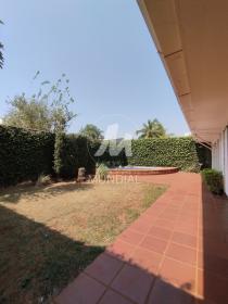 34 - Quintal/corredores