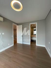 12 - Suite