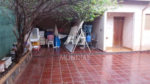 23 - Quintal/corredores