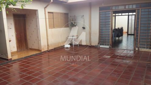 24 - Quintal/corredores