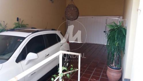 1 - Garagem/estacionamento