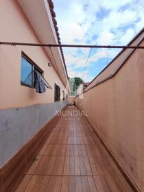 16 - Quintal/corredores