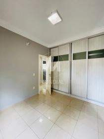 24 - Dormitorio