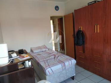 6 - Dormitorio
