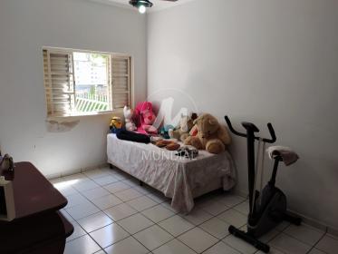12 - Dormitorio