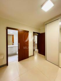 16 - Suite