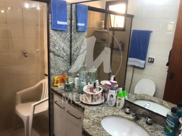 15 - Banheiro/lavabo