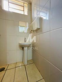 24 - Banheiro/lavabo