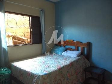 12 - Dormitorio