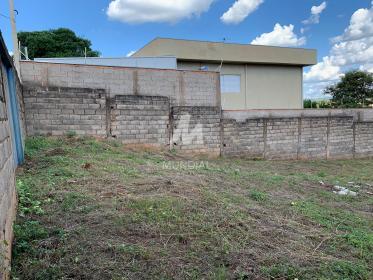 2 - Terreno/Lote