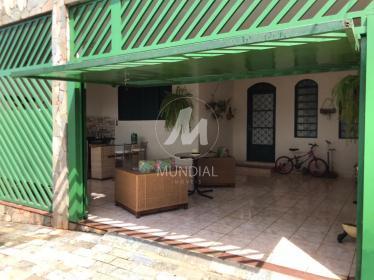 2 - Garagem/estacionamento