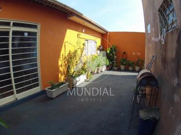 21 - Quintal/corredores
