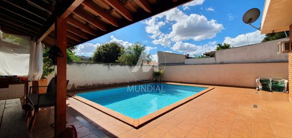 12 - Piscina