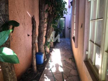 25 - Quintal/corredores