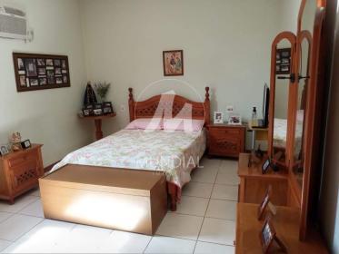 18 - Dormitorio