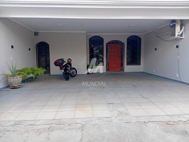 31 - Garagem/estacionamento