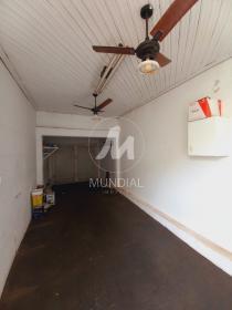 24 - Garagem/estacionamento