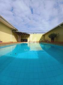 27 - Piscina