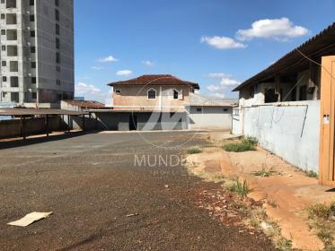 7 - Garagem/estacionamento