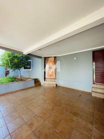 3 - Garagem/estacionamento