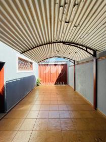 6 - Garagem/estacionamento