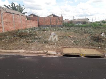 4 - Terreno/Lote