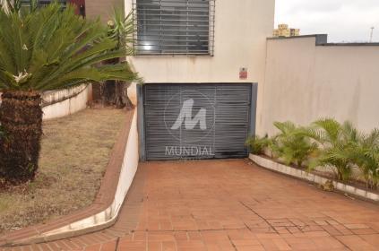 2 - Garagem/estacionamento